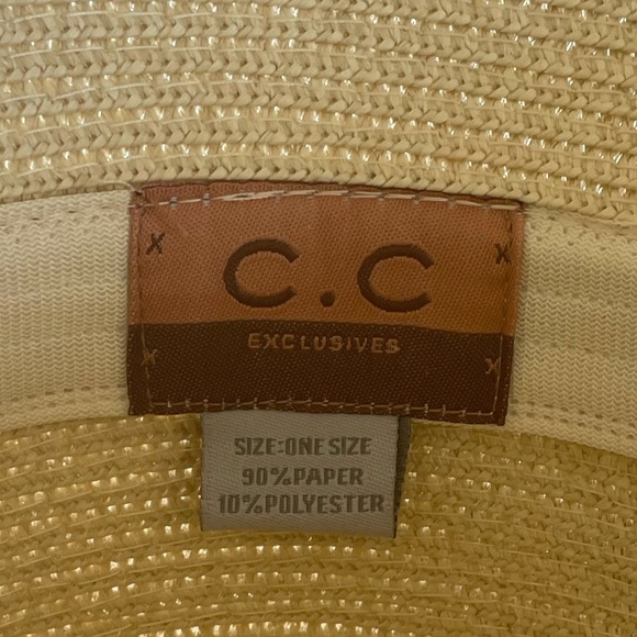 C.C EXCLUSIVE WOMEN HAT WITH FLOWER SUN BRIM HAT - Picture 4 of 4